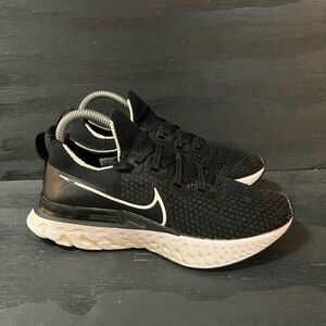 Nike React Infinity Run Flyknit Women's Size 8 Running Shoes Black White